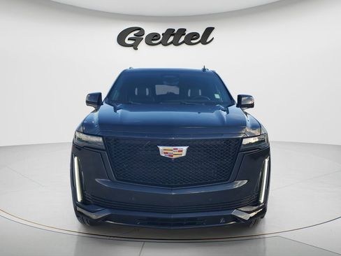Used 2022 Cadillac Escalade Sport Platinum w/ Heavy-Duty Trailer Package AWD/4WD image 8