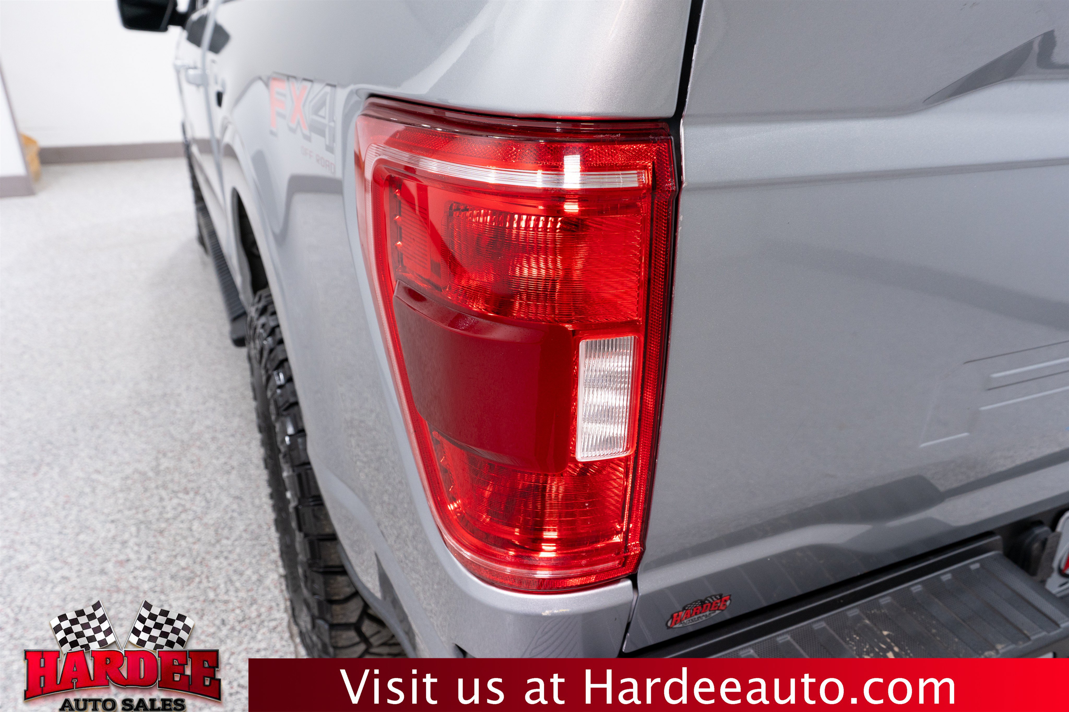 Used 2022 Ford F150 XLT w/ Equipment Group 302A High AWD/4WD image 9