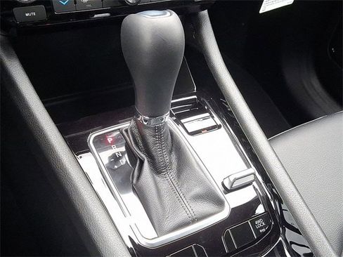 New 2026 Jeep Compass Latitude image 10