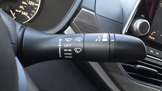 Used 2023 Nissan Altima 2.5 SV FWD image 16
