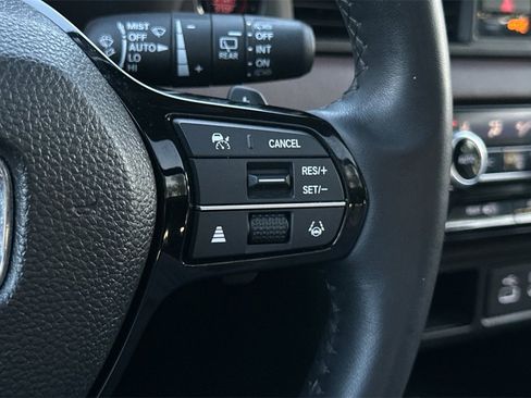 Certified 2024 Honda Pilot Elite image 30