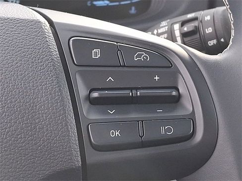 Certified 2023 Hyundai Venue Limited image 22