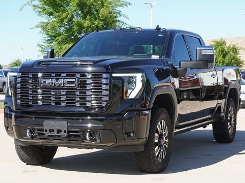 Used 2025 GMC Sierra 2500 Denali Ultimate AWD/4WD image 3