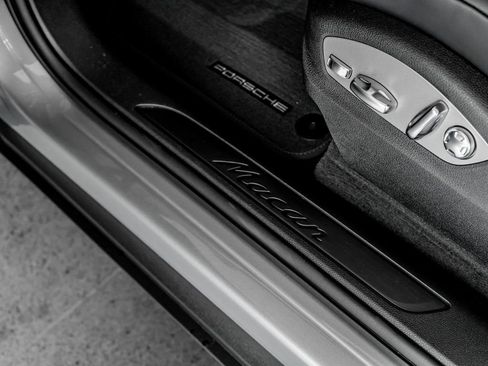 Certified 2026 Porsche Macan AWD/4WD image 15