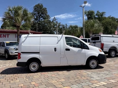 Used 2017 Nissan NV200 S FWD image 4