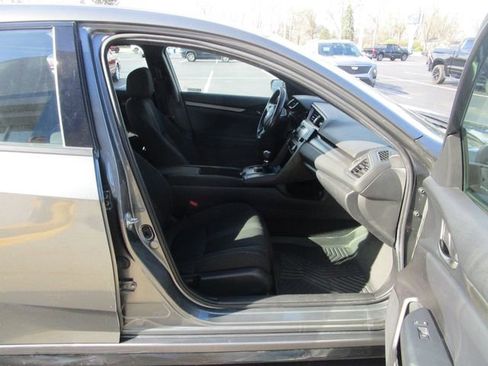 Used 2019 Honda Civic Sport image 24