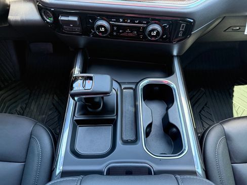 New 2026 Chevrolet Silverado 1500 LT Trail Boss w/ LT Trail Boss Premium Package AWD/4WD image 32