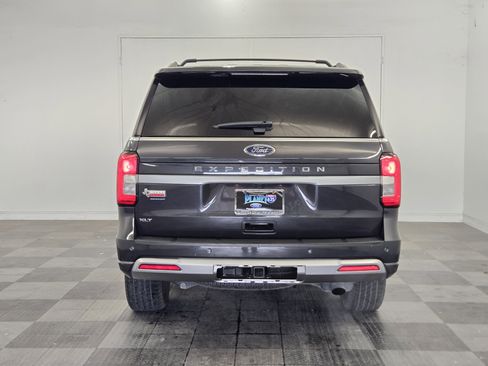 Certified 2022 Ford Expedition XLT image 6