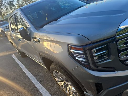Used 2023 GMC Sierra 1500 Denali w/ Denali Reserve Package image 3