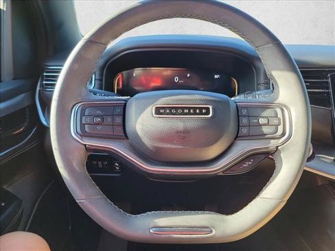 Used 2023 Jeep Wagoneer Series II RWD image 20