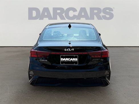 Used 2023 Kia Forte LXS FWD image 6