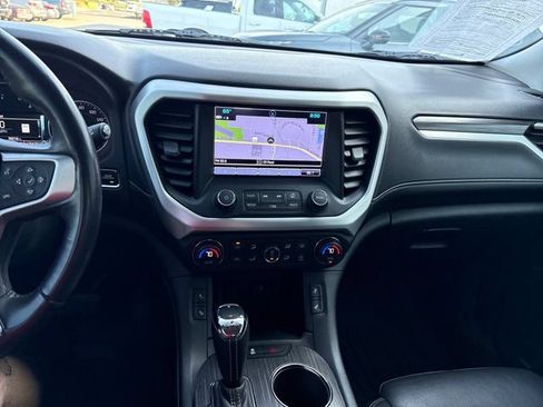 Used 2019 GMC Acadia SLT FWD image 17