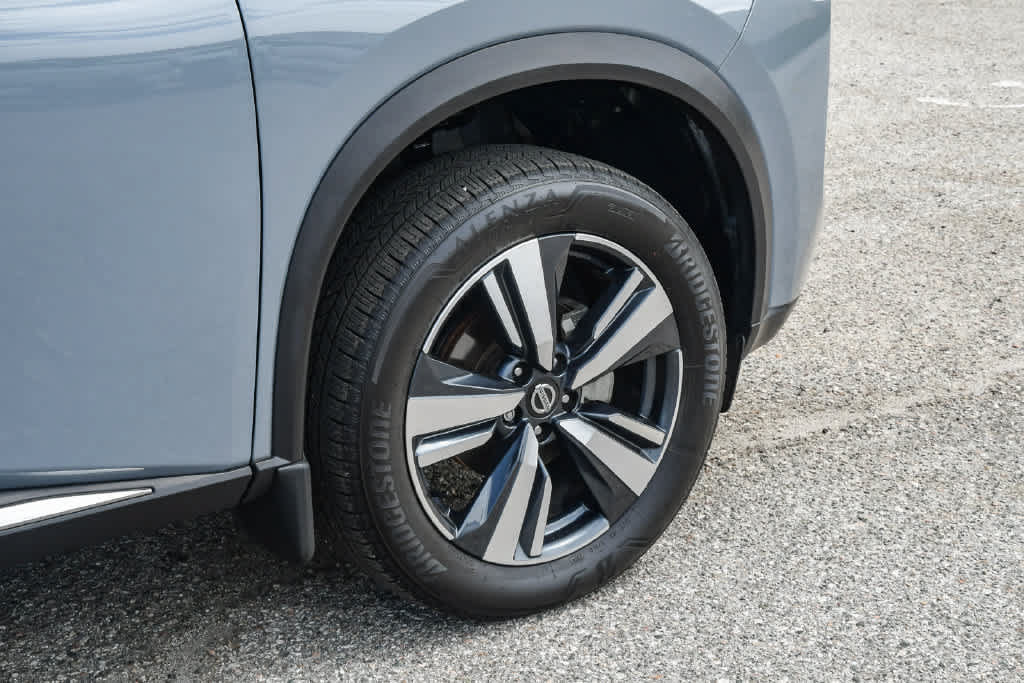 Used 2021 Nissan Rogue SL w/ Premium Package FWD image 11