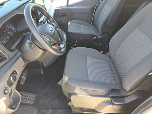 Used 2025 Ford Transit 350 XLT image 13