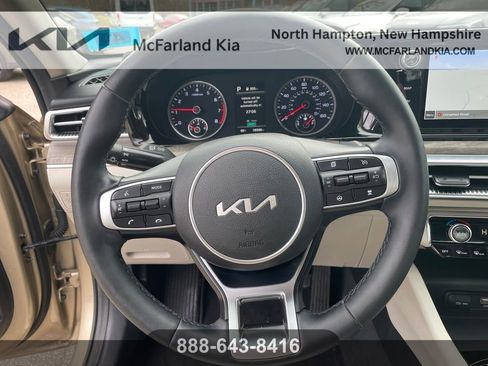 Used 2022 Kia K5 EX w/ EX Premium Package image 16