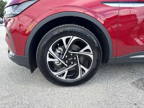 New 2026 Lincoln Nautilus Premier AWD/4WD image 10