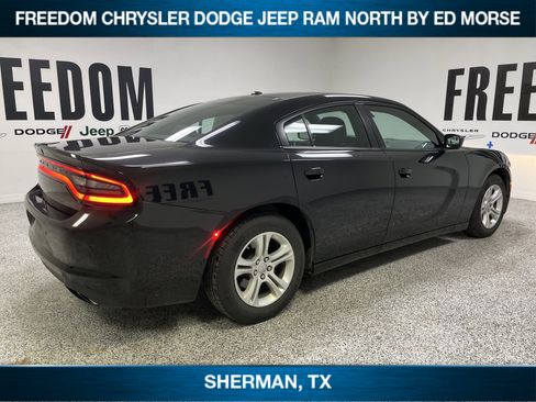 Used 2022 Dodge Charger SXT image 5
