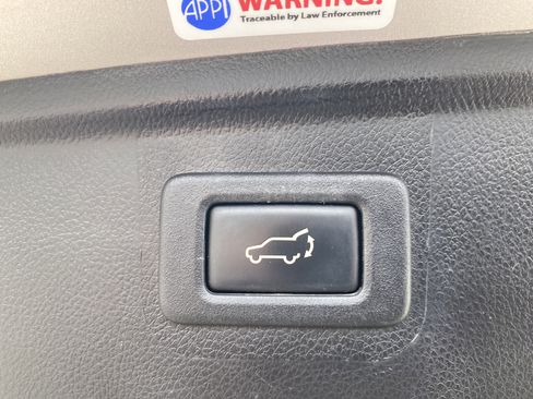 Used 2017 Subaru Outback 2.5i Limited image 37