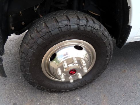 Used 2022 RAM 3500 Tradesman image 11