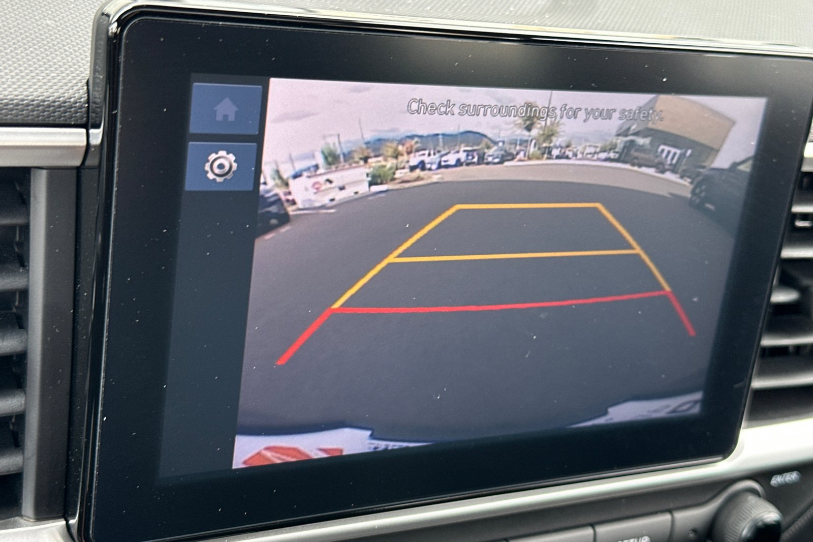 Used 2023 Hyundai Venue SEL FWD image 20