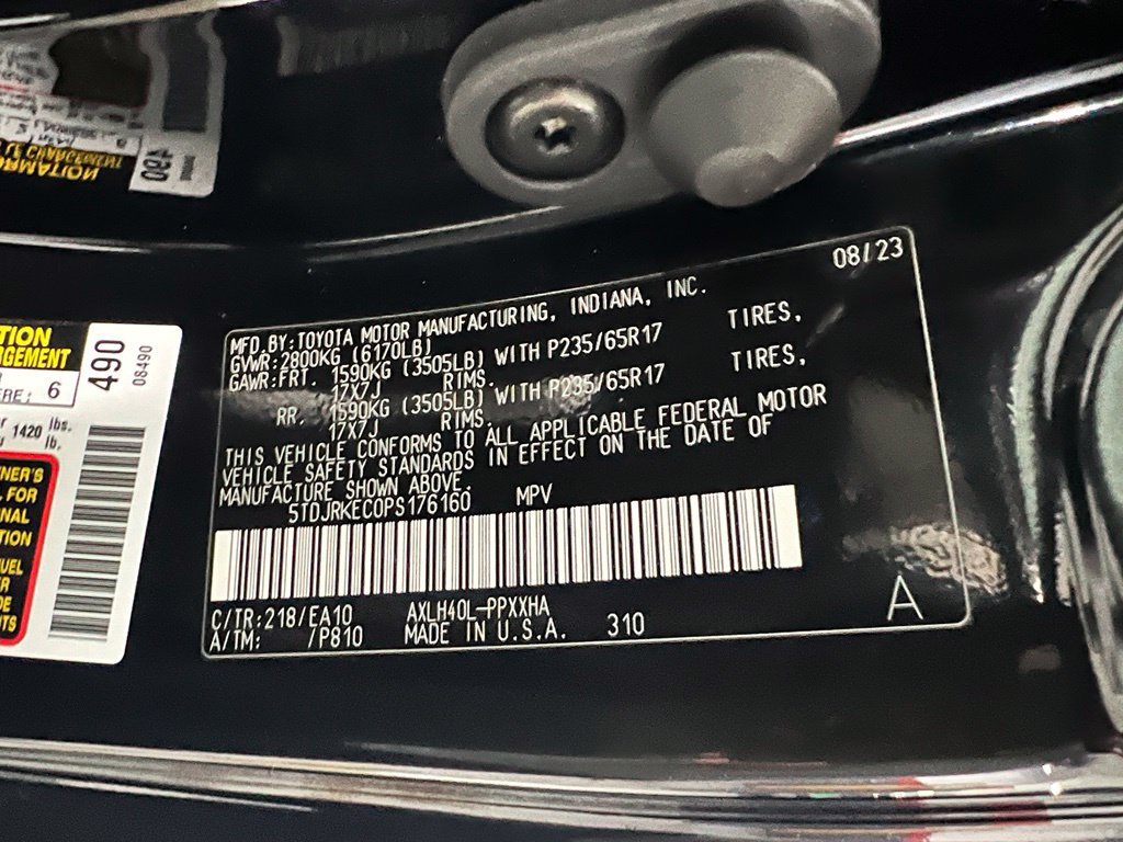 Certified 2023 Toyota Sienna XLE w/ XLE Plus Package FWD image 45