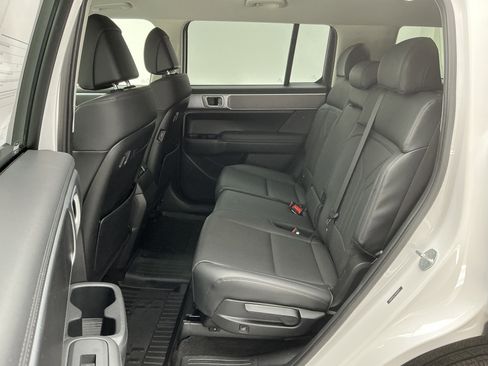 Used 2025 Hyundai Santa Fe SEL image 19