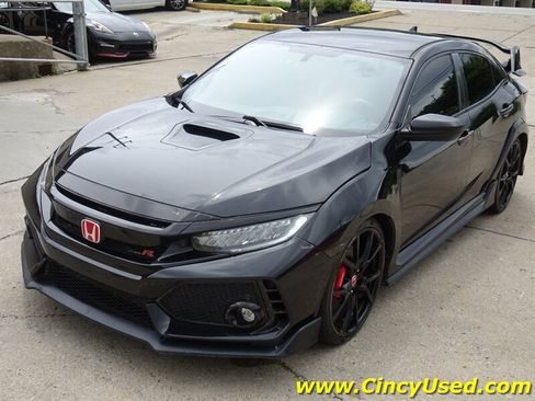 Used 2018 Honda Civic Type R image 6