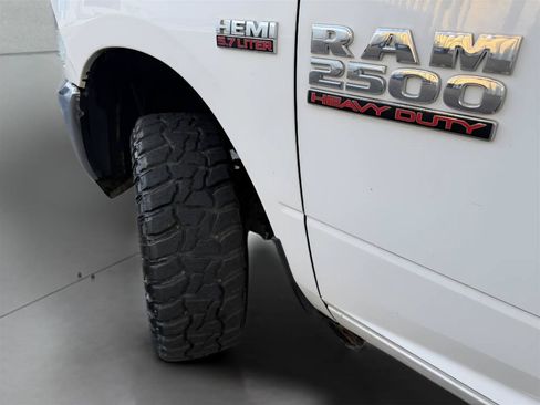 Used 2015 RAM 2500 Tradesman w/ Chrome Appearance Group AWD/4WD image 27