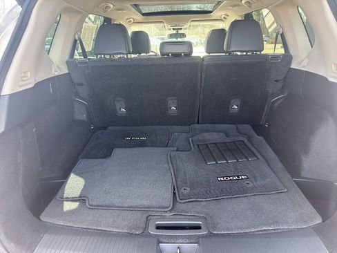 Certified 2023 Nissan Rogue SV w/ SV Premium B Package image 36