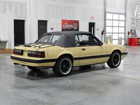 Used 1987 Ford Mustang LX image 36