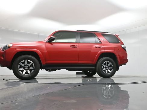Used 2024 Toyota 4Runner TRD Off-Road image 7