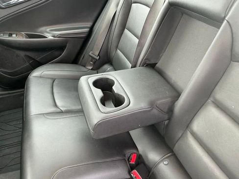 Used 2022 Chevrolet Malibu Premier image 37