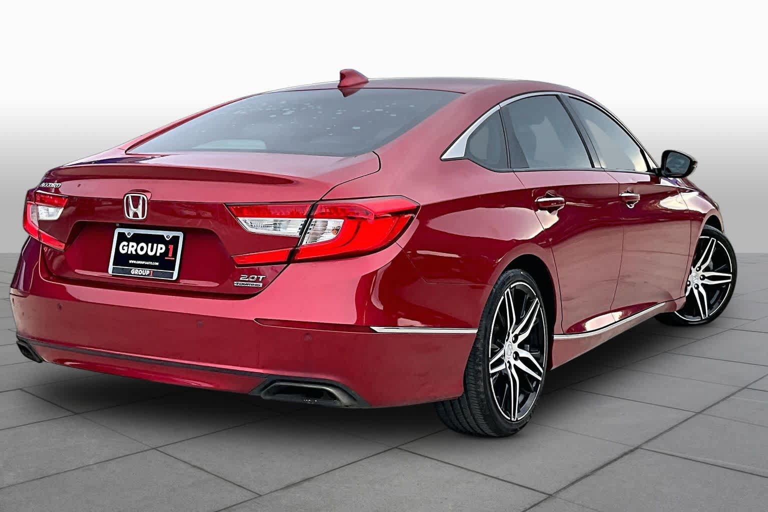 Used 2021 Honda Accord Touring image 11
