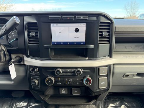 Certified 2024 Ford F250 XL w/ XL Off-Road Package image 20