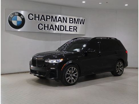 Used 2022 BMW X7 M50i AWD/4WD image 1