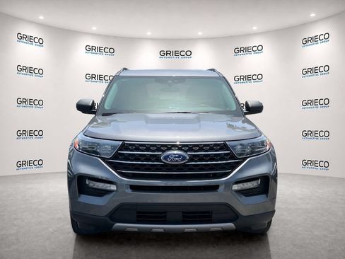 Used 2023 Ford Explorer XLT w/ Equipment Group 202A RWD image 2