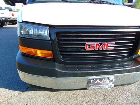 Used 2022 GMC Savana 3500 w/ Power Convenience Package image 20