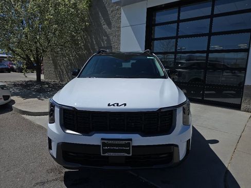 Used 2025 Kia Sorento SX AWD/4WD image 2