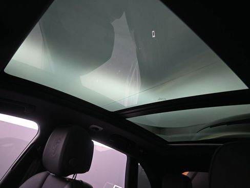 New 2026 Porsche Macan image 11