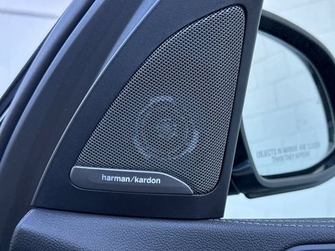 Used 2021 BMW X5 xDrive40i w/ Premium Package image 22