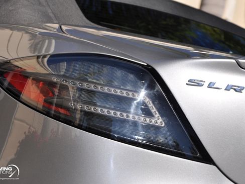 Used 2009 Mercedes-Benz SLR image 19