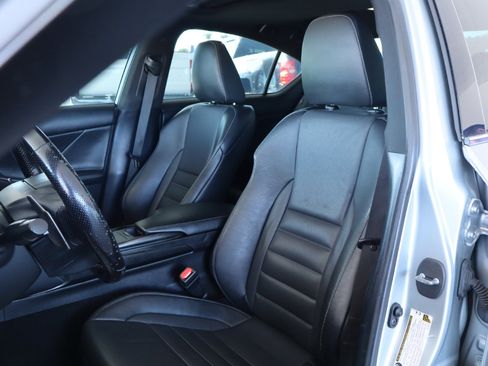 Used 2022 Lexus IS 350 F Sport image 16