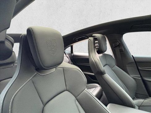 Used 2024 Porsche Taycan 4S image 23