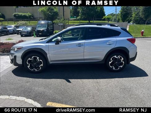 Used 2021 Subaru Crosstrek 2.5i Limited w/ Moonroof Package 2 AWD/4WD image 2
