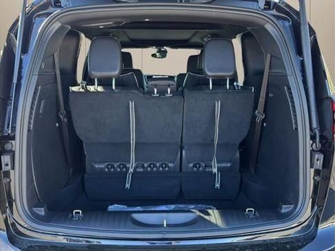 New 2026 Chrysler Pacifica Limited w/ S Appearance Package FWD image 15