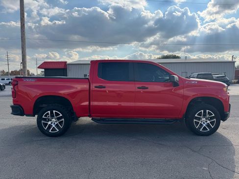 Used 2020 Chevrolet Silverado 1500 Custom Trail Boss w/ Custom Convenience Package image 4
