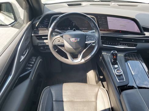 Used 2023 Cadillac Escalade Sport w/ LPO, ONYX Package AWD/4WD image 16