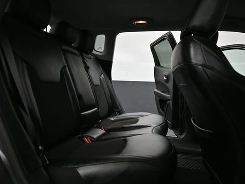 Used 2020 Jeep Compass Latitude AWD/4WD image 28