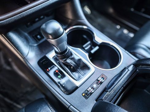 Certified 2019 Toyota Highlander Limited image 19