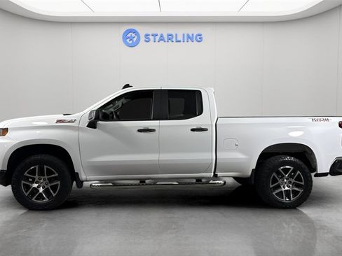 Used 2019 Chevrolet Silverado 1500 Custom Trail Boss w/ Custom Convenience Package image 3